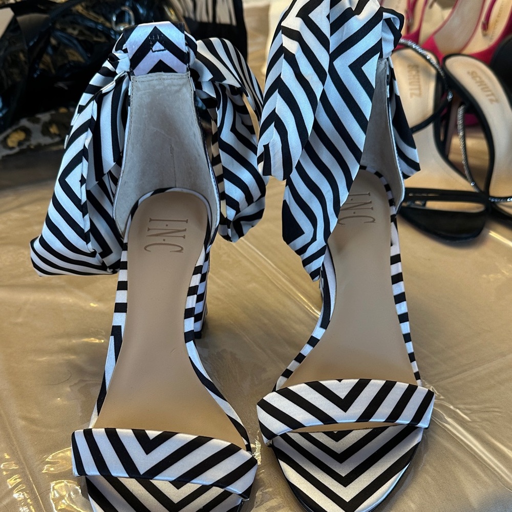INC International Concepts Black and White Chevron Heels